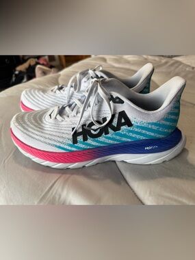 Hoka Women's White Running Shoes with Teal and Pink Gradient Midsole